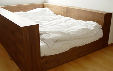 bed02