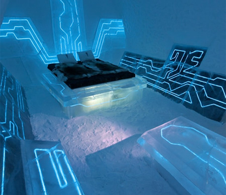 tron06